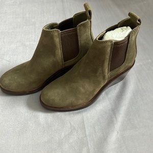Women Clark’s Dark Olive Suede Chelsea 3 Inch Wedge Booties